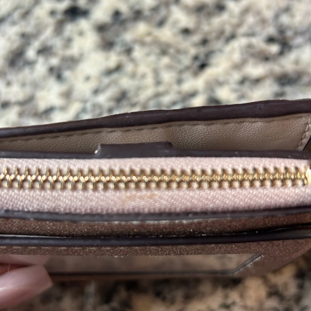 Kate Spade Gold Bid-fold Glitter Wallet - Picture 11 of 12